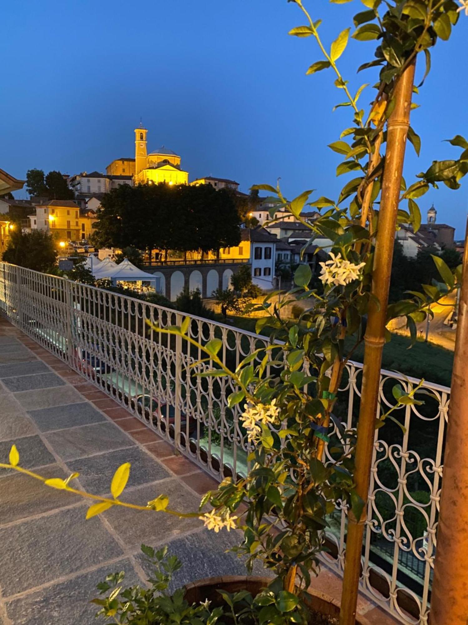 La Terrazza Sul Monferrato Apartment Montegrosso d'Asti Bagian luar foto